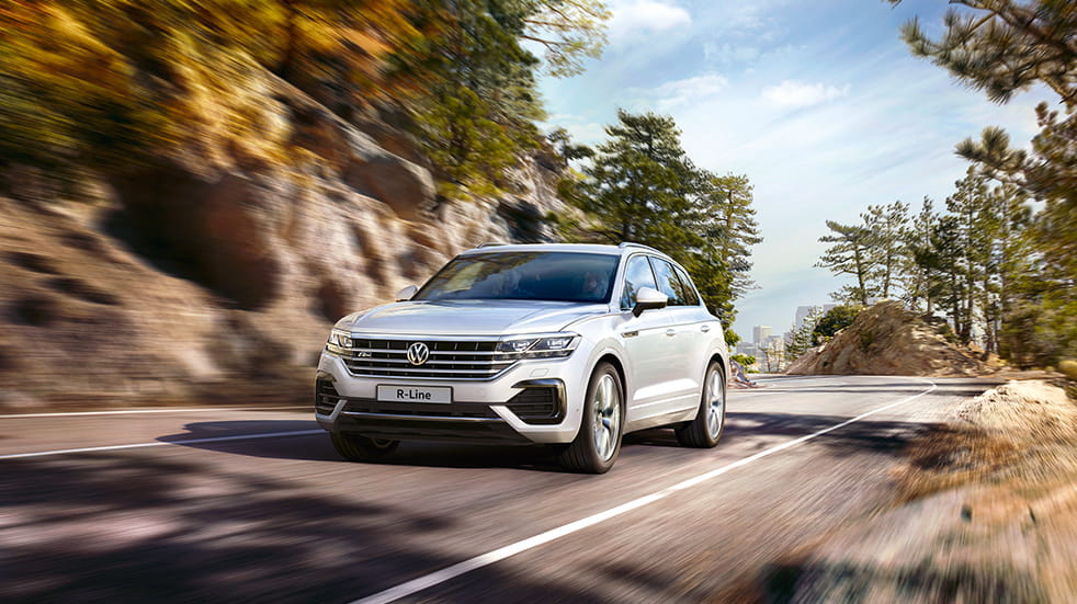 Car reviews spring: Volkswagen Touareg